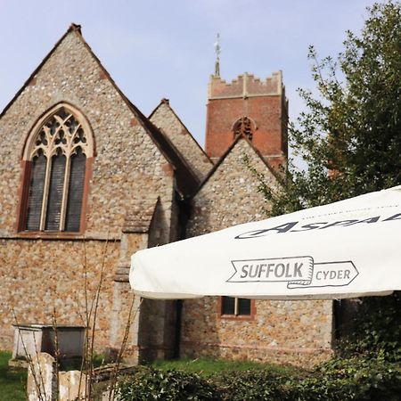 The Bell Inn Thorpe-le-Soken Exterior photo