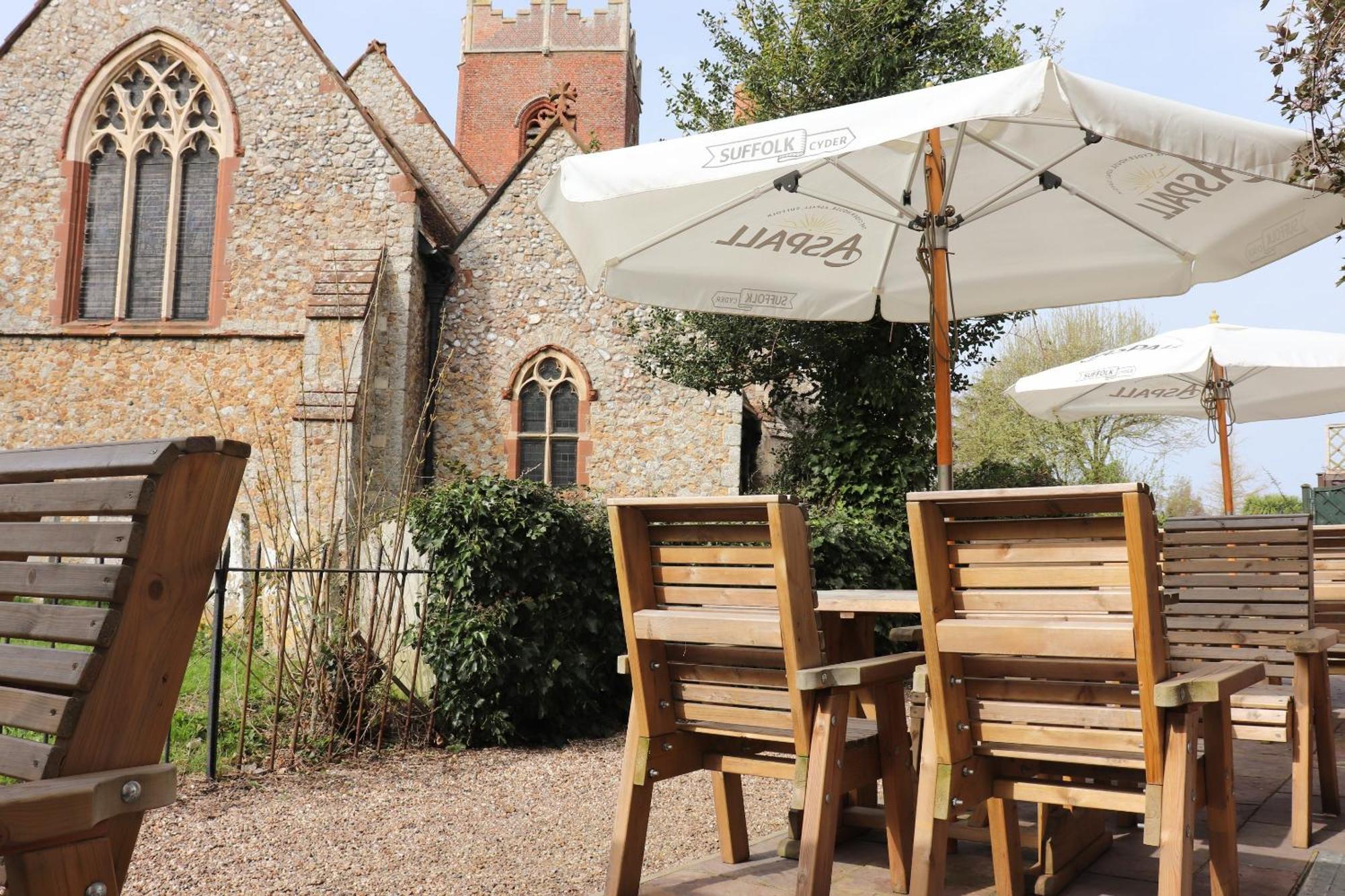The Bell Inn Thorpe-le-Soken Exterior photo