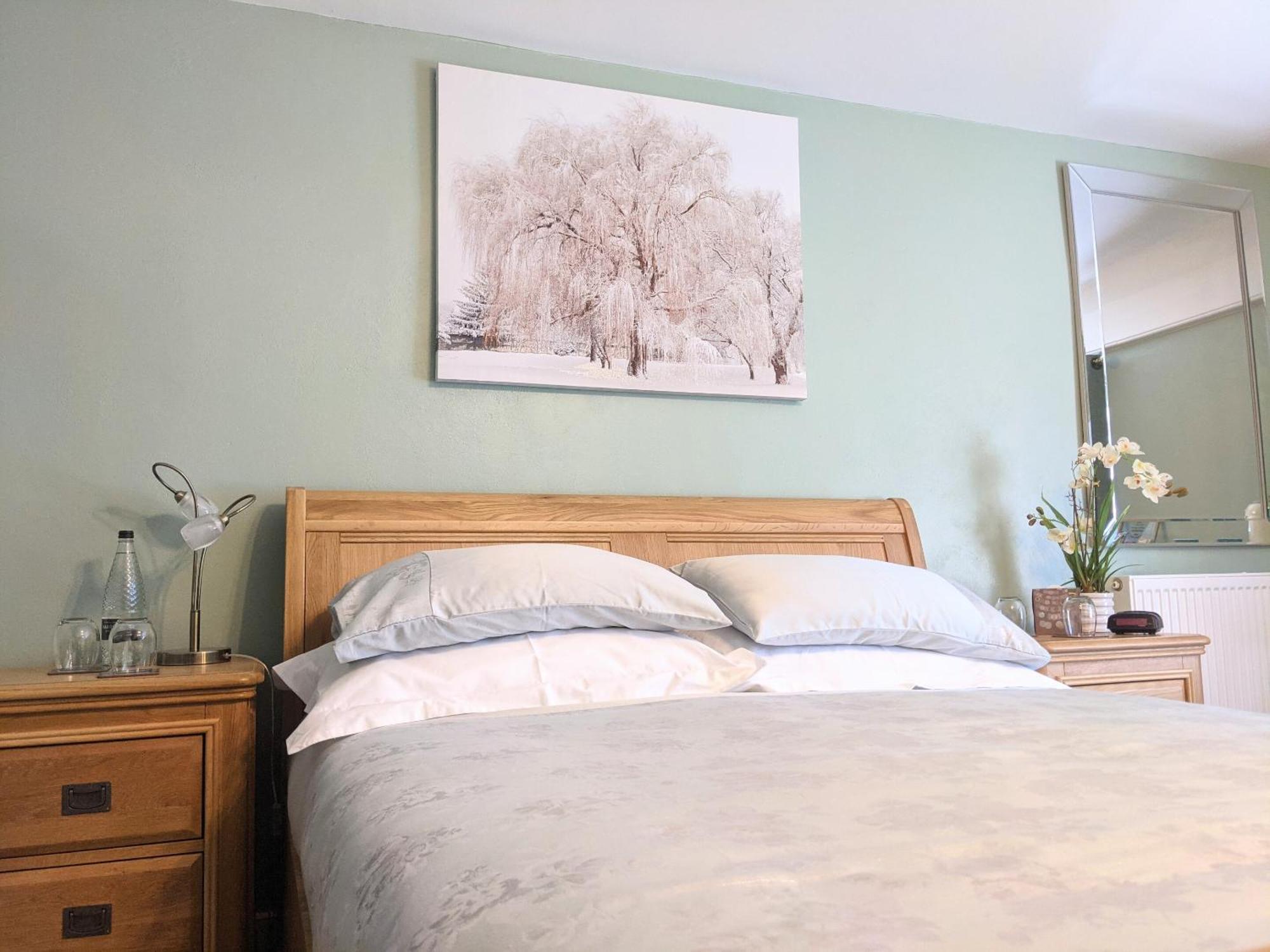 The Bell Inn Thorpe-le-Soken Room photo