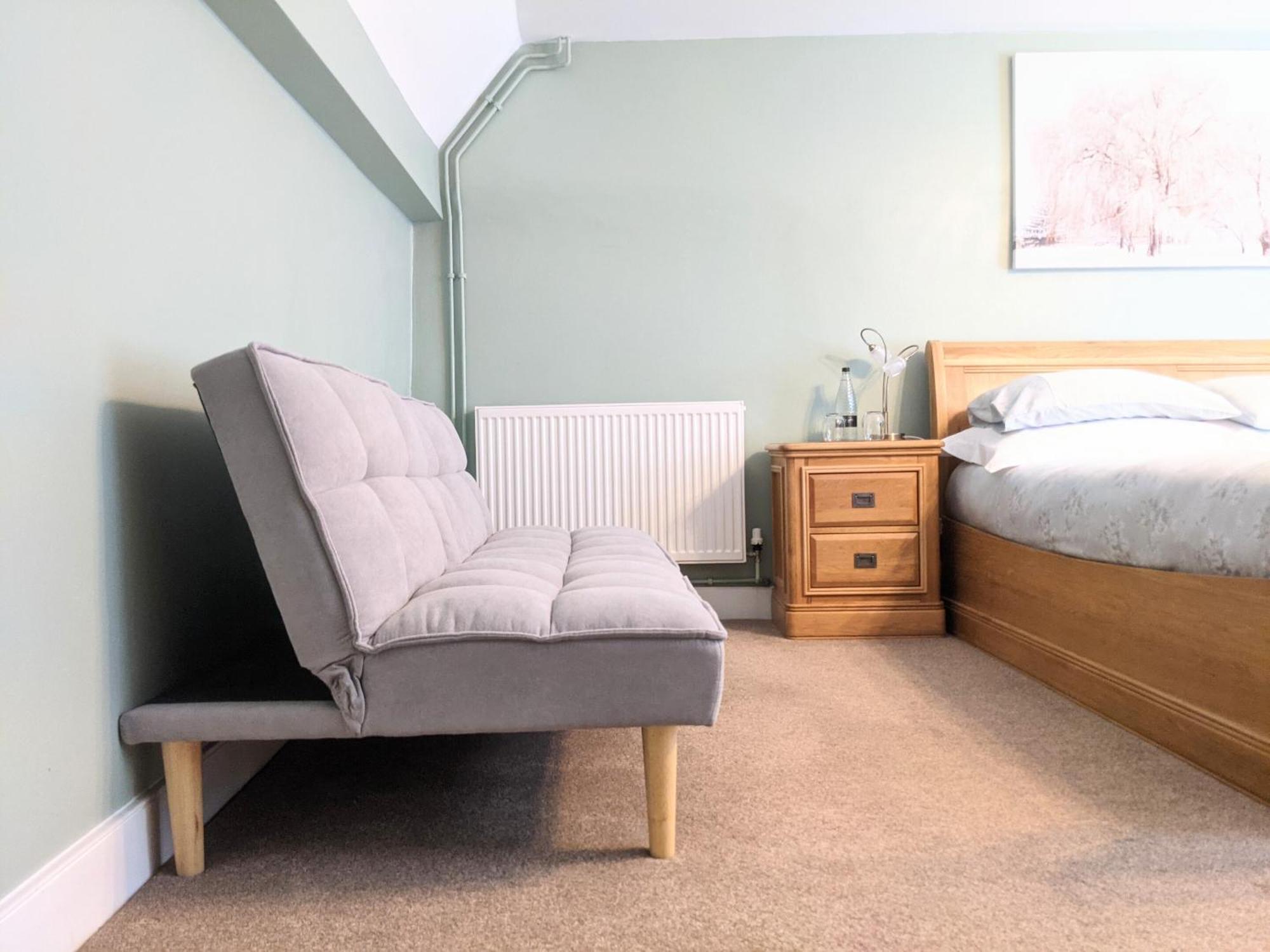 The Bell Inn Thorpe-le-Soken Room photo