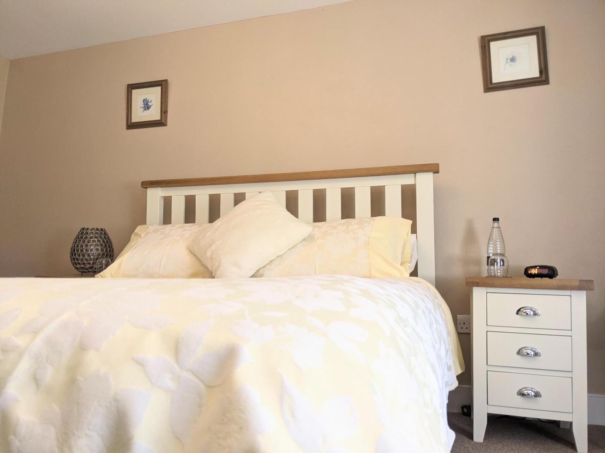 The Bell Inn Thorpe-le-Soken Room photo